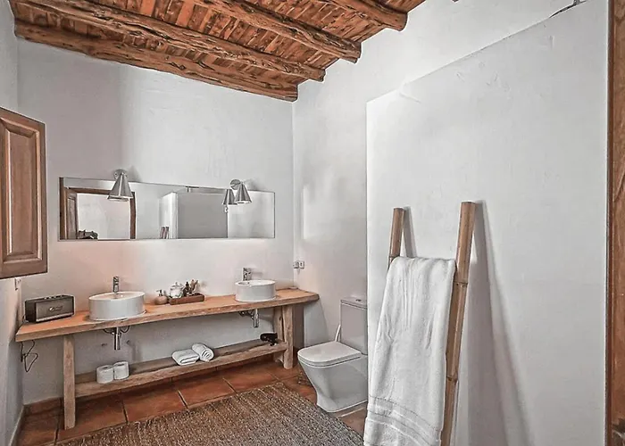 Alloggio per agriturismo La Bet Santa Eularia des Riu